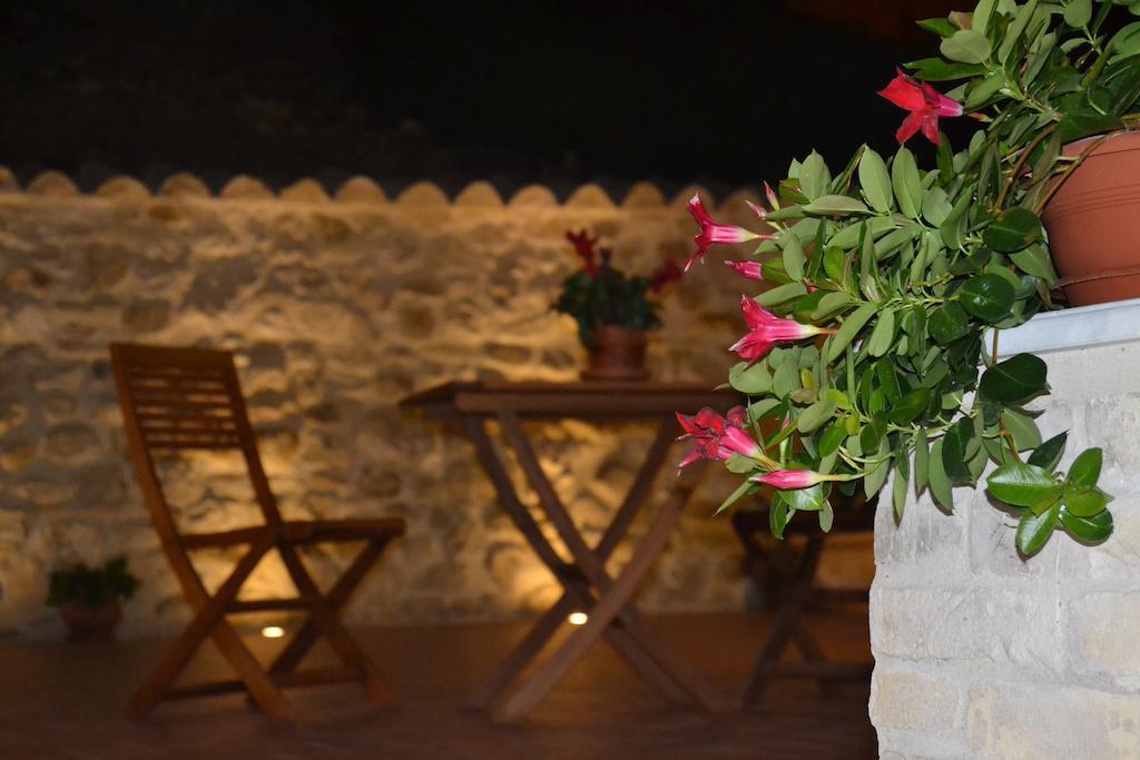 A Casa Nostra Residenza Di Charme Bed & Breakfast Candela Dış mekan fotoğraf